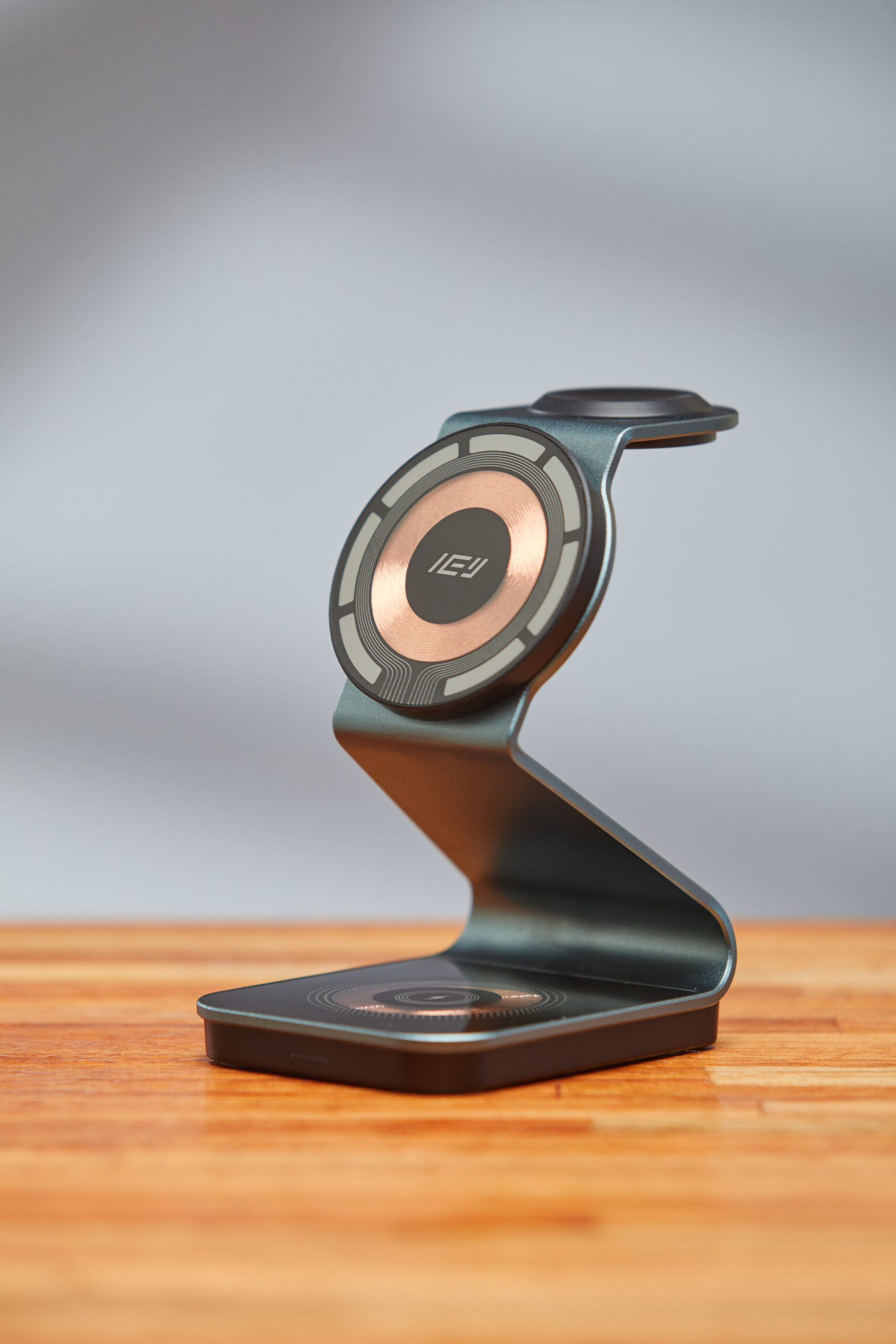 ESTACIÓN DE CARGA INALÁMBRICA 3 EN 1 - PLATEADO - Imagen 4