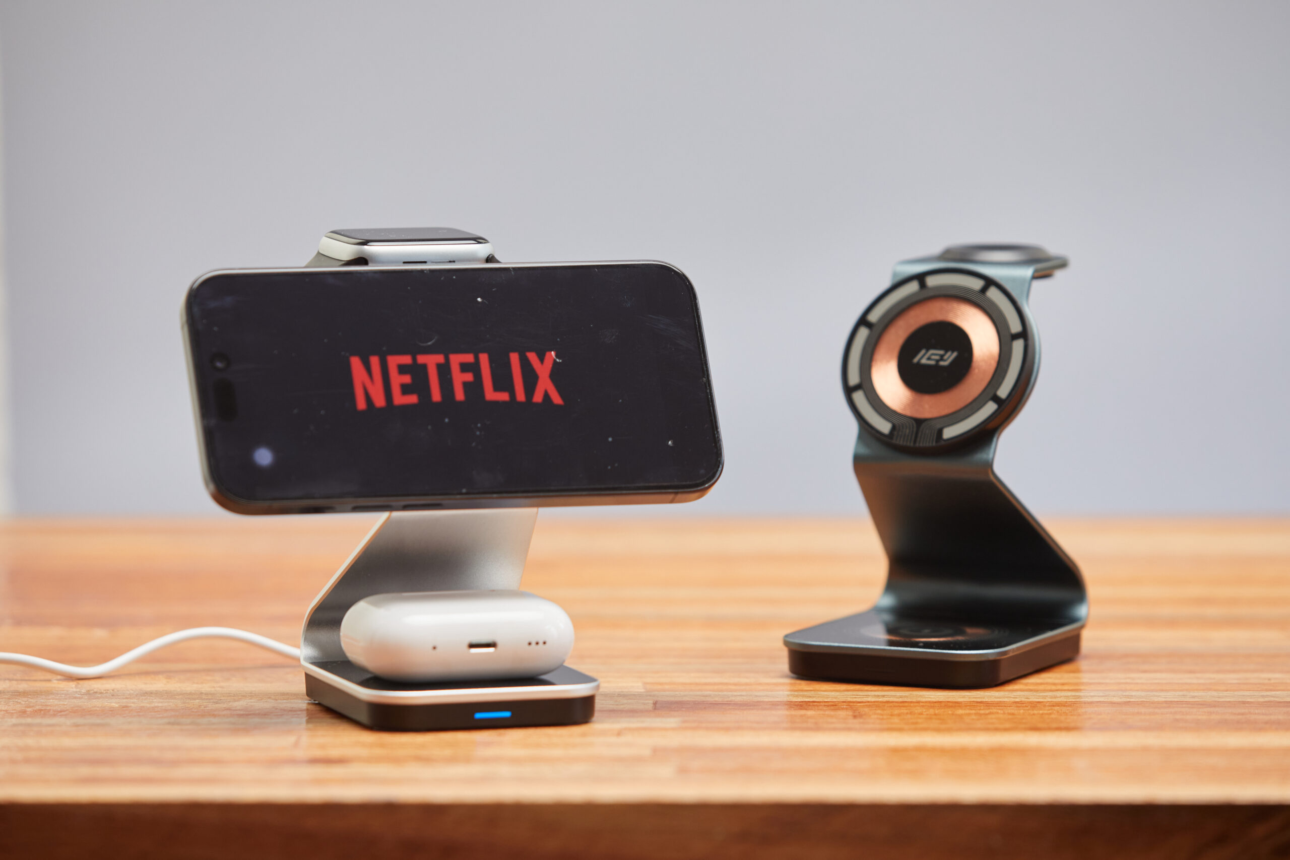 ESTACIÓN DE CARGA INALÁMBRICA 3 EN 1 - PLATEADO - Imagen 5