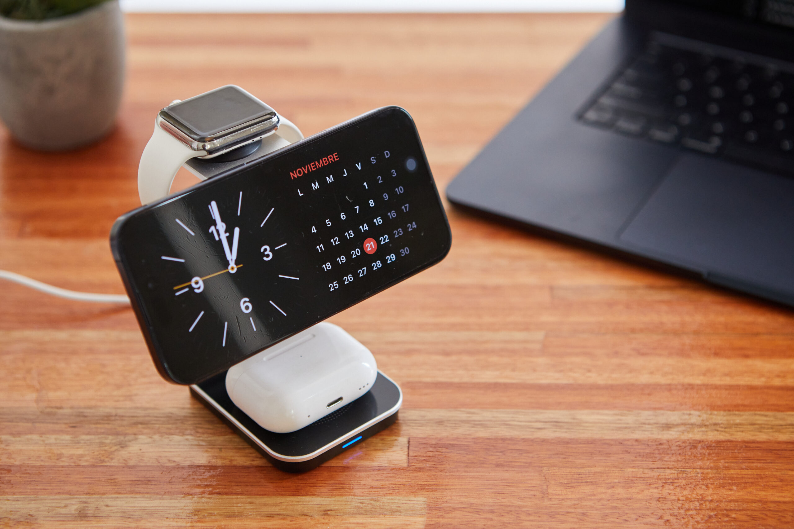 ESTACIÓN DE CARGA INALÁMBRICA 3 EN 1 - PLATEADO - Imagen 6